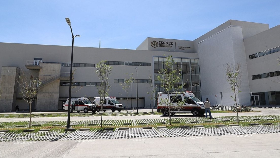 Destituyen a 'Lord Vacuna', el director de un hospital de México que coló a su familia en la vacunación contra el covid-19