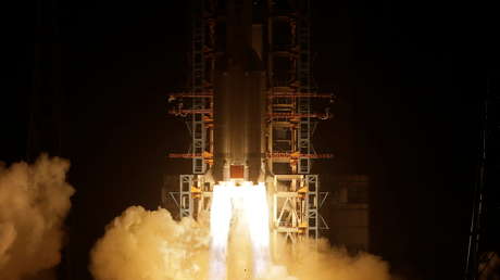 China lanzó su sonda Chang'e-5 a la Luna: ¿qué planea hacer Pekín en el satélite y podrá alguien competir con ellos?