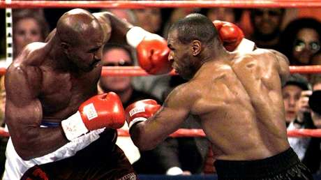 "El mundo está esperando": Holyfield se declara listo para enfrentarse a Tyson y lo llama a "firmar el contrato y subir al ring"