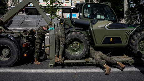 "Están tratando de movilizar a otros para presionar al Gobierno": Exmiembro del polémico chat de militares españoles retirados