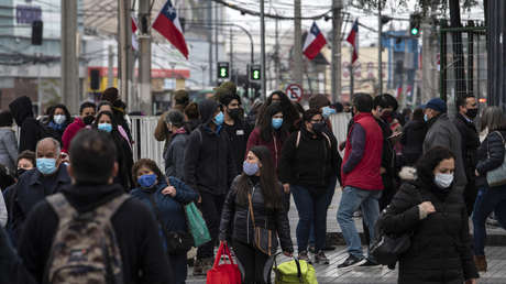 Farmacéuticas que venden a Chile la vacuna contra el covid-19 no responderán en caso de daño o muerte de inoculados