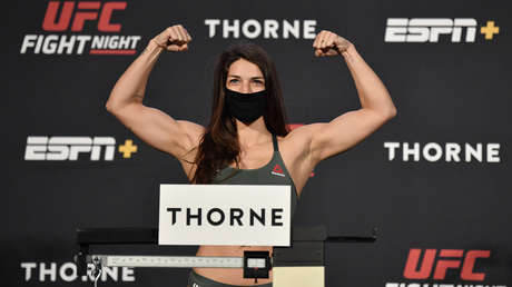 Dern Mackenzie baila con la nariz rota tras lograr su quinta victoria en la UFC