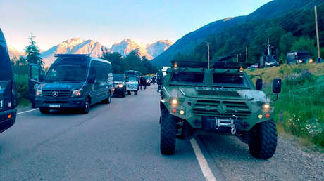 100 efectivos, camiones hidrantes y hasta un helicóptero: la "inspección ocular" en una comunidad mapuche en Argentina que acabó en disparos (VIDEO)