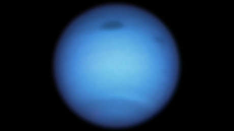 Captan un inusual vórtice oscuro del tamaño del Atlántico sobre Neptuno