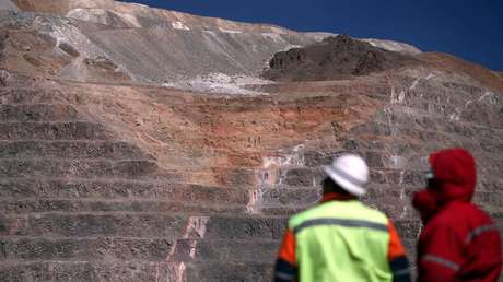 Un dirigente macrista fue grabado pidiendo dinero a una minera y desata el escándalo durante los debates sobre el extractivismo en el sur argentino