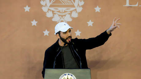 Acusan a Bukele de mancillar los acuerdos de paz y promover la impunidad en el escenario de la mayor masacre de la historia reciente de América Latina