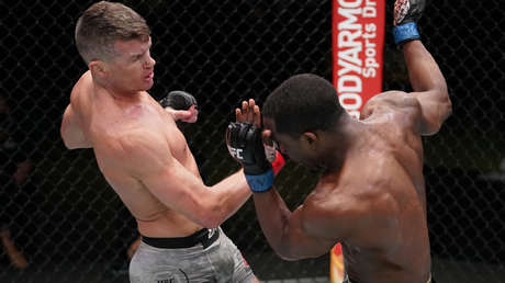 Wonderboy derrota a Geoff Neal en el evento final del año de la UFC y sus colegas lo tildan de ser la "versión karate de Muhammad Ali"