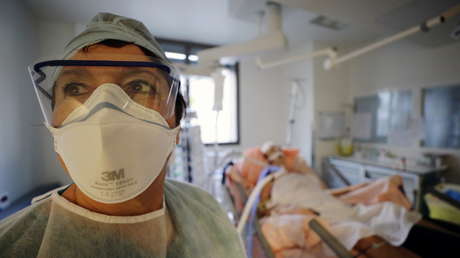 En Francia desarrollan un collar que podría eliminar el 93 % del coronavirus en el aire