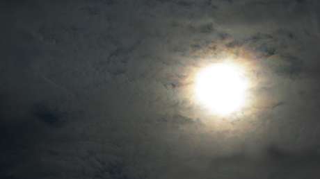 VIDEO: Una enorme bola de fuego cae desde el cielo sobre una zona rural de China