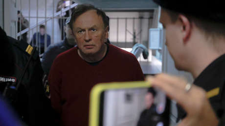 Condenan a más de 12 años de prisión al historiador ruso que descuartizó con una sierra a su exalumna