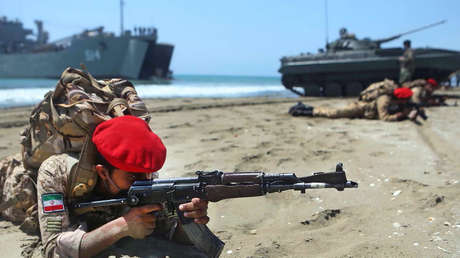 Irán advierte a Israel de que no cruce las "líneas rojas" tras los reportes de despliegue de un submarino en el golfo Pérsico