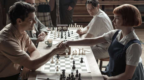 Esta es la serie de televisión del 2020 que vale la pena ver, según el autor de 'Juego de Tronos'