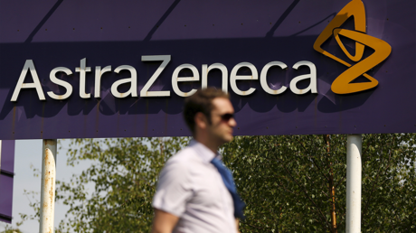 Reino Unido se convierte en el primer país en aprobar el uso de la vacuna contra el covid-19 producida por AstraZeneca y la Universidad de Oxford