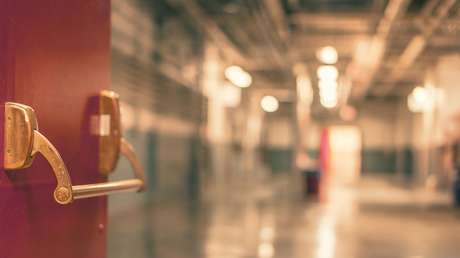 Dos hombres vestidos de enfermeros asesinan a un paciente en tratamiento por herida de bala en México