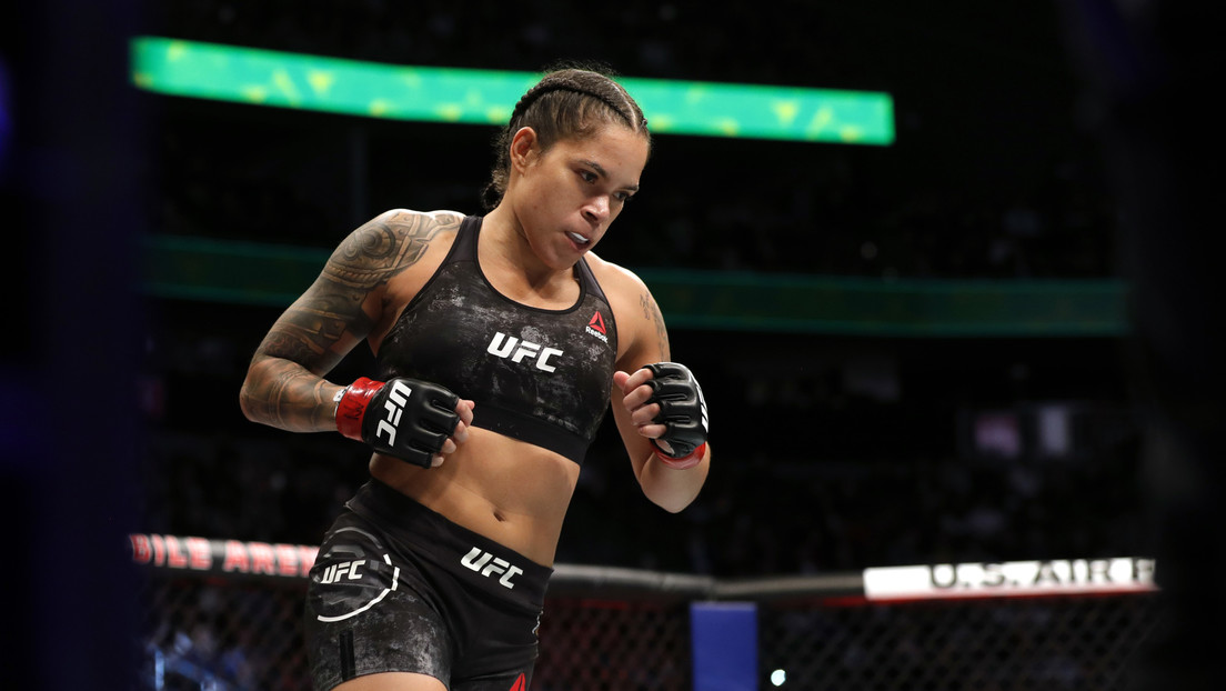 El presidente de la UFC afirma que Amanda Nunes "dejaría en coma" a Jake Paul y advierte al 'youtuber' de que "tiene suerte de que haya una pandemia"