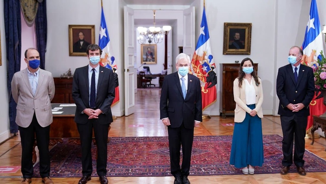 Piñera cambia a dos miembros de su Gabinete que serán candidatos a la Convención Constituyente en Chile