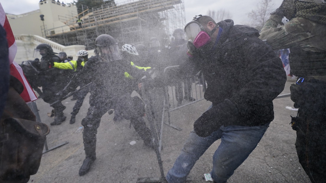 Decretan el toque de queda en el Distrito de Columbia por las protestas en el Capitolio