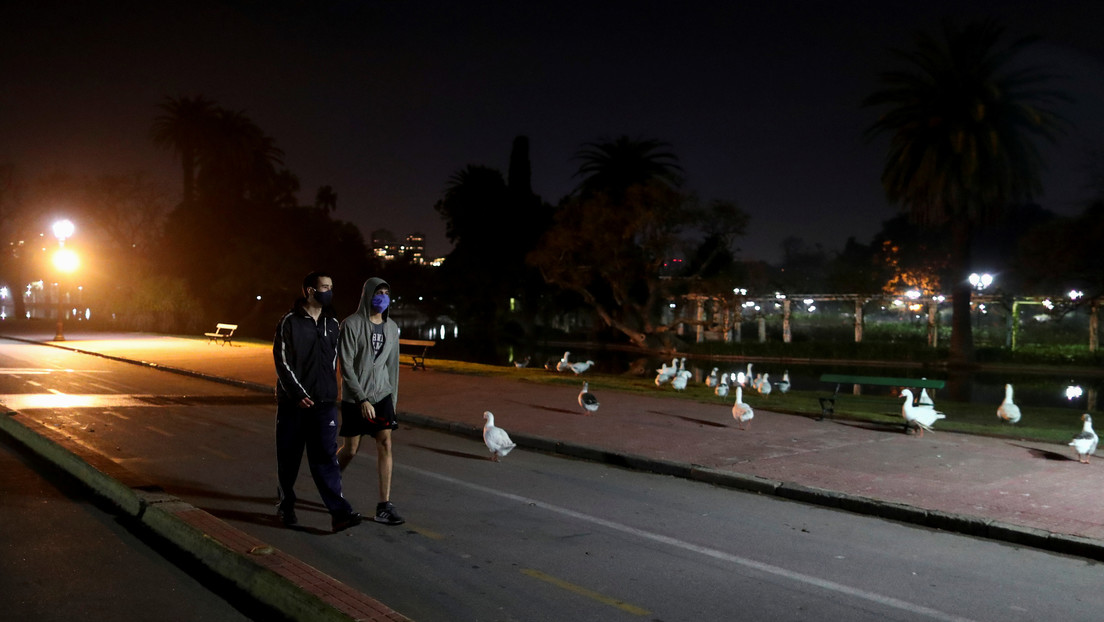 Argentina planea restringir la circulación nocturna por el aumento de contagios