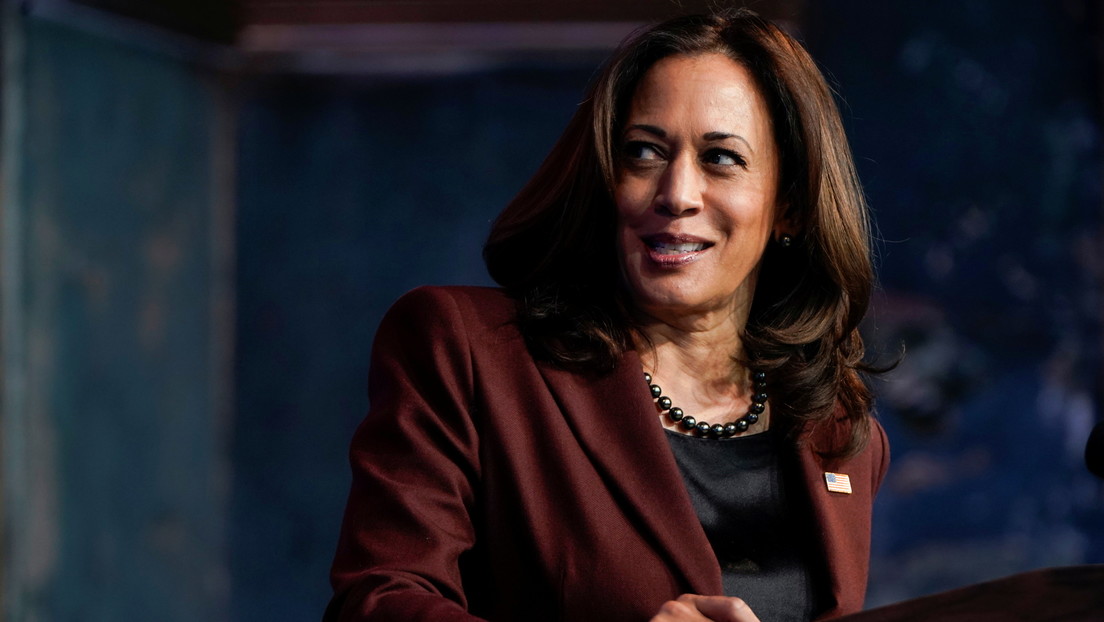 Un video con Kamala Harris logra más de 15 millones de visualizaciones en TikTok y todos comentan este detalle de su prenda