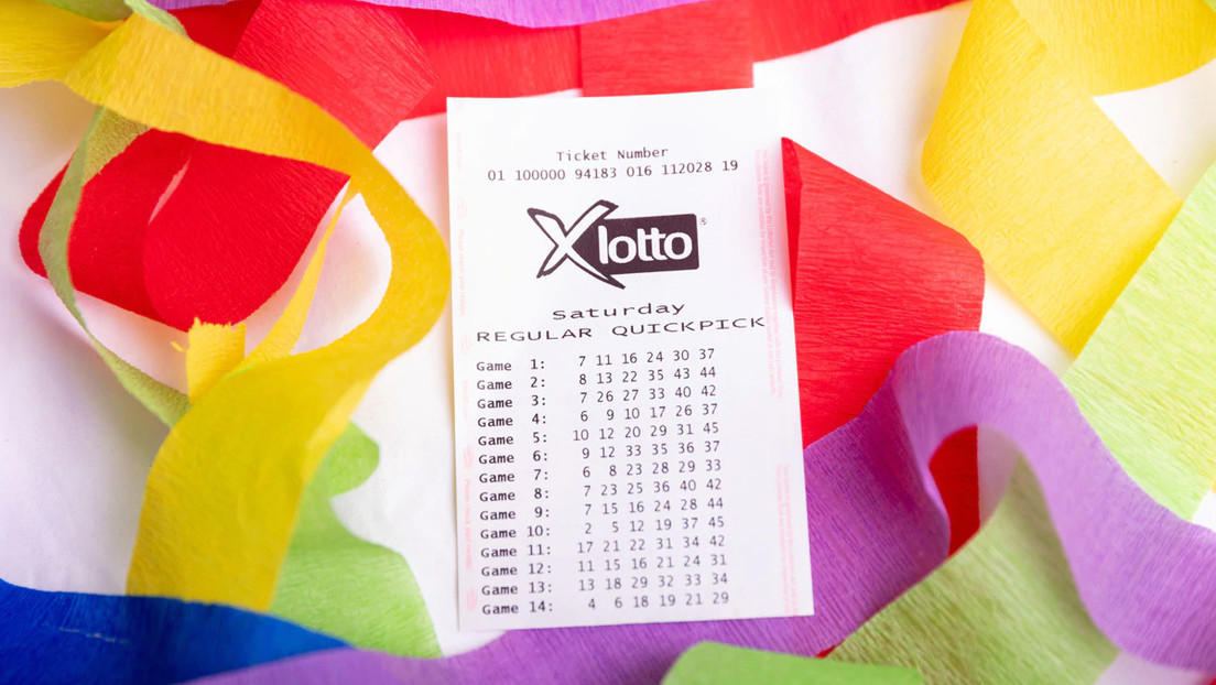 Gana 815.000 dólares en la lotería gracias a que su madre encontró el billete en la nevera