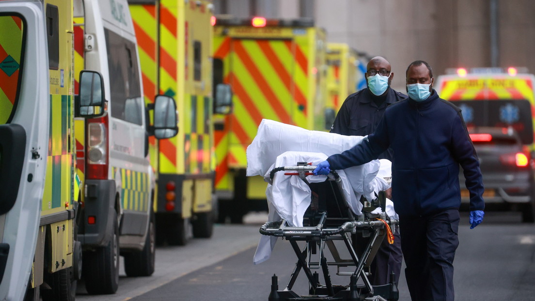 Primer Ministro de Reino Unido afirma que hay "indicios" de que la nueva variante de covid-19 parece ser más mortal