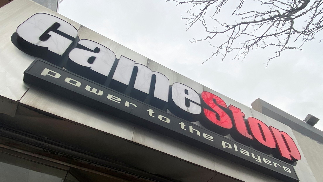 Robinhood recibe más de 100.000 reseñas negativas en una hora tras desactivar la compra de acciones de GameStop, que se dispararon gracias a Reddit