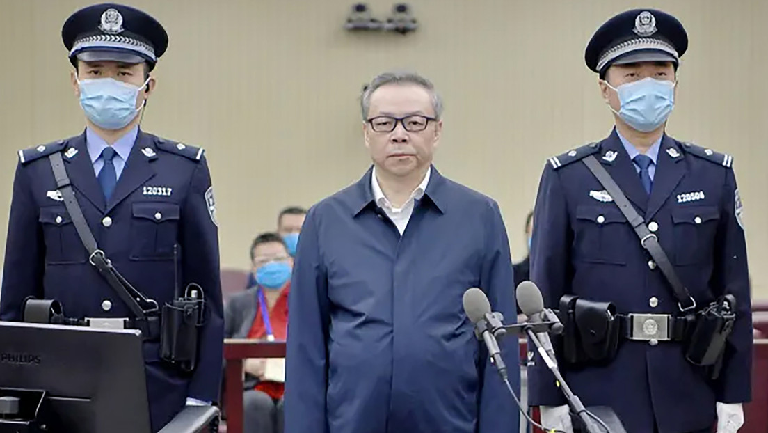Exjefe de una empresa estatal china de gestión de activos, ejecutado por cargos de sobornos y malversación por valor de 260 millones de dólares