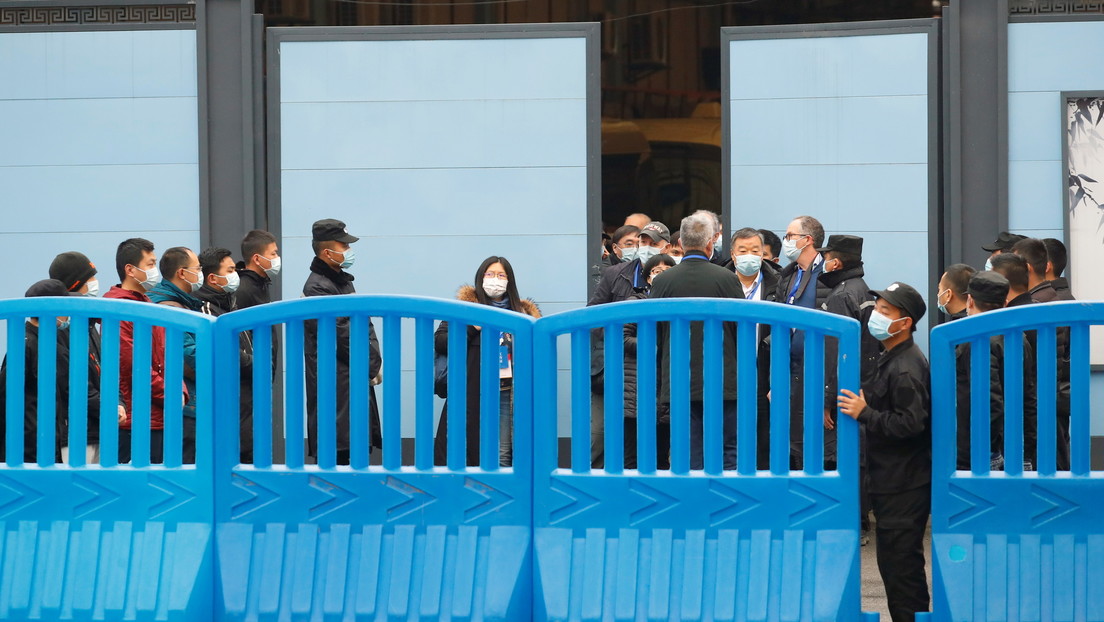 Equipo de la OMS visita el mercado de Wuhan, lugar de procedencia de las primeras infecciones registradas de coronavirus