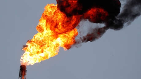 Explota un oleogasoducto frente a la terminal marítima de una refinería mexicana (VIDEOS)