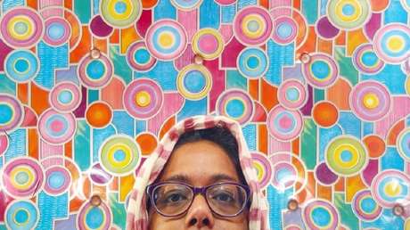 FOTOS: Una periodista convierte su cuenta de Instagram en una 'galería' con cientos de techos únicos de taxis de Bombay