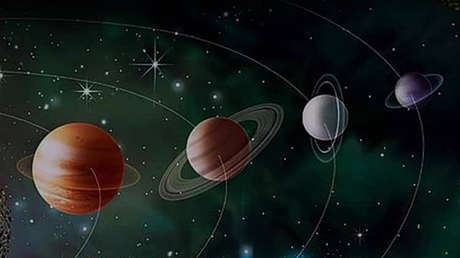 "Quédate en tu órbita": la original campaña de la Policía de Bombay que triunfa en plena pandemia