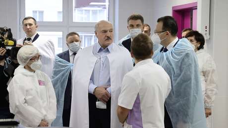 El presidente bielorruso cree que el covid-19 es "un castigo de Dios" a los hombres por no respetar la naturaleza