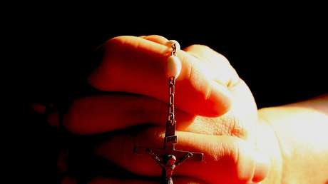 "Es un milagro": Un crucifijo le salva la vida a un niño de 9 años que recibió un impacto de bala en el pecho (FOTOS)