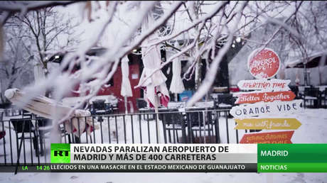 Nevadas paralizan el aeropuerto de Madrid y más de 400 carreteras en España