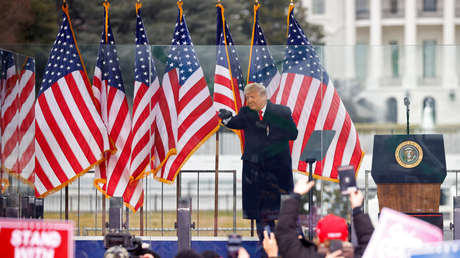 Una universidad le revoca el título honorario a Trump tras el "violento asalto a los cimientos" de la democracia