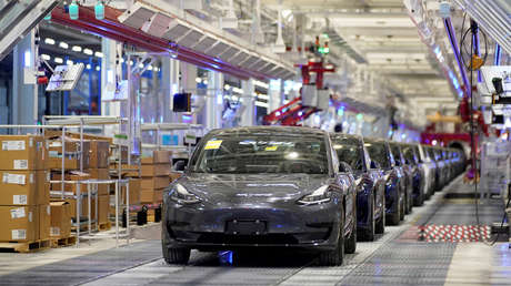 Reportan que Tesla "está lista para echar raíces" en China y busca un jefe para diseñar autos eléctricos exclusivos para el gigante asiático