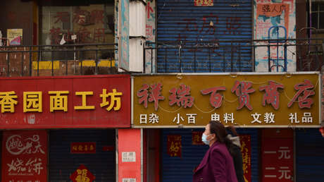 Una provincia china con más de 37 millones de habitantes declara el "estado de emergencia" para contener la propagación del coronavirus