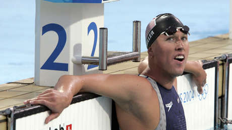 Klete Keller, campeón olímpico de natación, se enfrenta a cargos federales tras participar en el asalto al Capitolio (VIDEO)