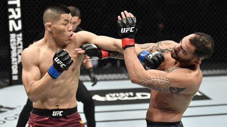 VIDEO: La sorprendente reacción de un peleador de la UFC tras propinar un contundente nocaut a su rival