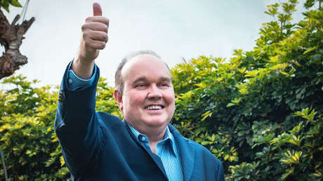 "Te pongo un hotel de cinco estrellas los 9 meses y luego decides": la polémica solución de un candidato presidencial peruano para las niñas violadas