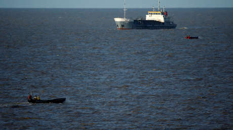 Venezuela intercepta dos buques pesqueros de Guyana que ingresaron a sus aguas y desmiente su versión