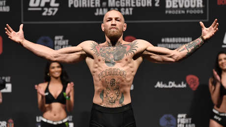 Entrenador de McGregor: "Conor ya está acosando a todo el mundo para lograr una tercera pelea contra Dustin Poirier"