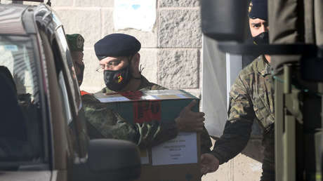 Desde políticos hasta militares: España y el 'vacúnese quien pueda"