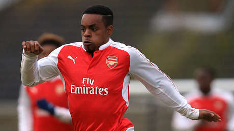 Envían a prisión a un futbolista inglés por un delito sexual contra una menor y difundir imágenes indecentes de otras adolescentes