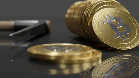 Jefe de la mayor empresa de gestión de inversiones del mundo explica cuál es el problema clave del bitcóin y qué necesita para ser "un éxito"