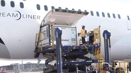 Chile recibe cerca de 2 millones de dosis de la vacuna china CoronaVac contra el covid-19