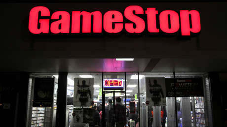 Facebook suspende un popular grupo sobre comercio de acciones por violar las reglas sobre "explotación sexual" después del 'boom' de GameStop