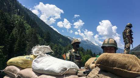 La India aumenta su presencia militar en la frontera en disputa con China