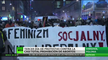 Tercer día de protestas contra la casi total prohibición de abortos en Polonia