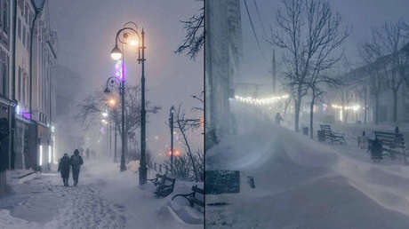 Fuertes ráfagas de viento mueven coches y hacen 'bailar' a los residentes en las calles del Lejano Oriente ruso